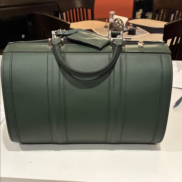 Green Aston Martin DBX Leather Flight Bag - Picture 4 of 6